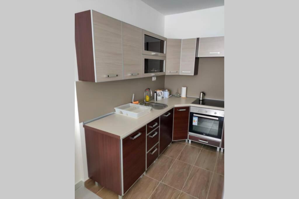 Plaza Apartman - City Center, Free Parking, Free Wifi Debreţin Exterior foto